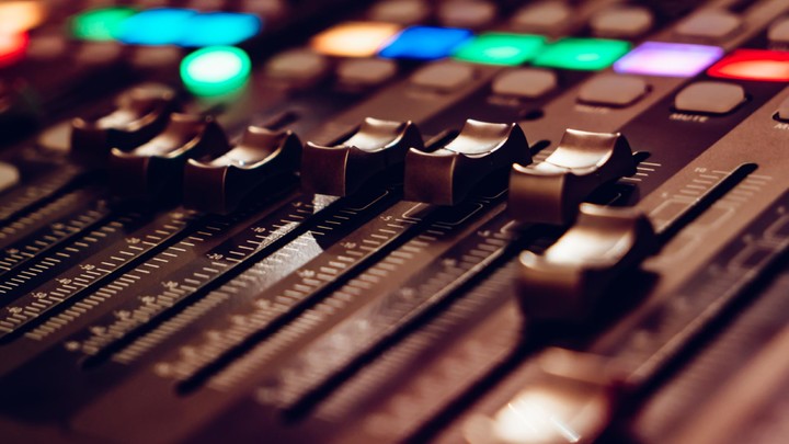 Extra Volume Booster Equalizer_playmods.net